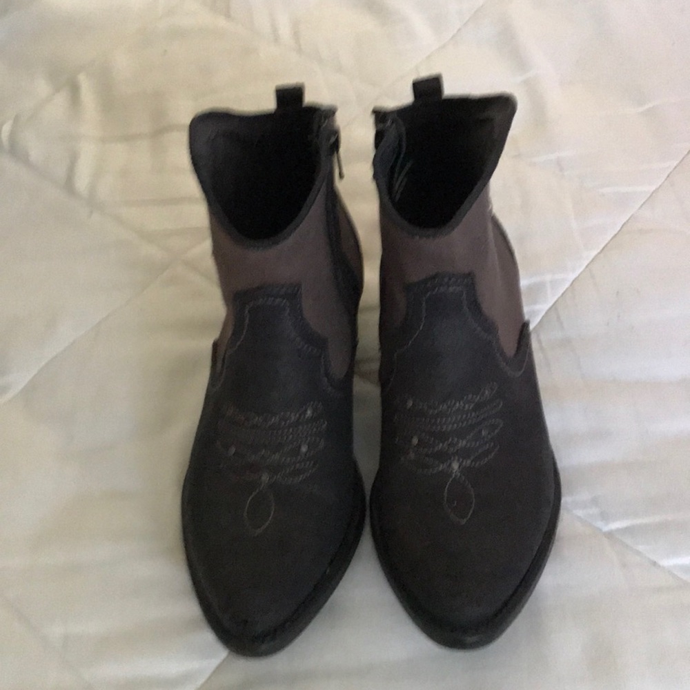 Brand New American Rag Western Booties 6.5
